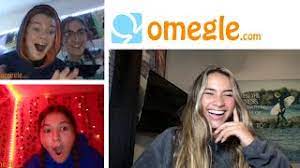 She is a tiktok star who got into the limelight through dancing videos and duets. Surprising Fans With Merch On Omegle Sienna Mae Gomez Giving Away Merch Online Youtube