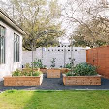 Nicole Burke On Instagram Did You Say You Needed To End The Weekend With A Pretty Kitchen Garden Can T Wa Backyard Backyard Landscaping Cottage Garden