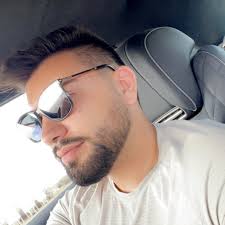 What are beginner-friendly mountain biking trails in Calgary?