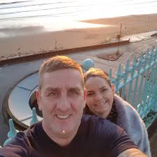 Stream Dave Chester music