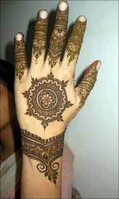 It is oldest form of the body arts originated by human. Simple Mehndi Design Patch