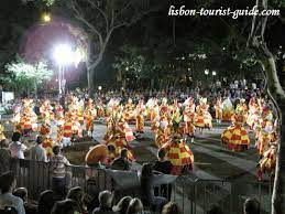 O habitual cortejo das marchas infantis, juvenis e seniores enche de cor, animação, música e coreografias harmoniosas o centro da cidade, atraindo. Festas Santos Populares Celebrating People S Saints