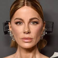 Award-Winning Photographer Takes Photos In Video-Games