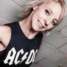 Anna Sykes (@sykez87)