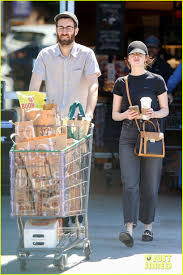 The actress and her husband enjoyed a rare date night out thanks to their favorite. Emma Stone Boyfriend Dave Mccary Do Some Shopping In L A Photo 4265223 Dave Mccary Emma Stone Pictures Just Jared