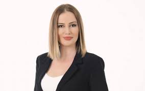 Boyu 1.54 cm, kilosu ise 50'dir. Yonca Evcimik Kimdir Yasi Boyu Ve Yonca Evcimik Dini Ne