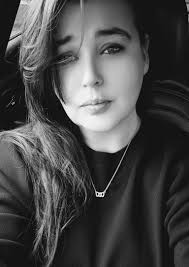 Toloveorhaveloved,thatisenough.Asknothingfurther.Thereisnootherpearltobefoundinthedarkfoldsoflife.