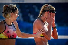While julia sude and karla borger are under high tension before their final group game, laura ludwig and margareta kozuch have to think about how they can bridge the time until sunday when the knockout games are coming up. Jae48bakddpeqm