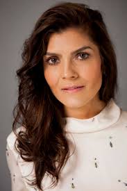 Queria estar no palco com os atores”, diz Adriana Alencar, atriz de Urinal,  o Musical