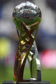 First title of the season. Germany Dfl Dfl Supercup Trophy German Clubs Http En Wikipedia Org Wiki Dfb Supercup Trofeu Futebol Futebol Futebol Soccer