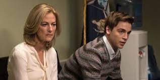 Authority (season 9, episode 17) when robin williams guest stars in one of the most memorable appearances in svu history, benson finds herself taken by his character where he holds her in a room when stabler arrives only to fake torturing her with electricity. Watch Law Order Special Victims Unit Season 17 Episode 12 In Streaming Betaseries Com