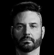 Jason Hooks's Instagram, Twitter & Facebook