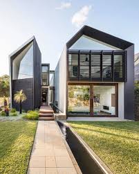 Tag An Architecture Lover The Iron Maiden House Is Designed By Cplusc Architectural Workshop And Is Locate Architecture House Australian Homes Architecture