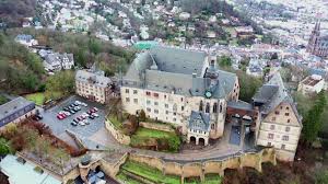 The town area spreads along the valley of the river lahn and has a population of approximately 72,000. Marburg Castle Youtube