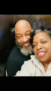 Adele Givens, her husband Tony and their beautiful family ❤️