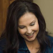 She grew up in a family of performing artists: Team Ashley Judd Ashleyjuddsteam Twitter