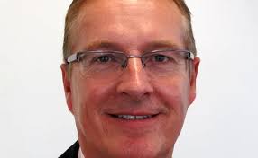 People news and analysis articles