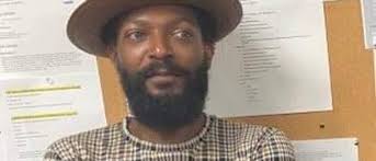 Trucker says he notified state trooper of body