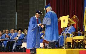 Kali ini pastinya majlis istiadat berlainan setiap tahun, kebiasaanya ipt awam dan swasta akan mengadakan majlis konvokesyen bagi meraikan bakal graduan yang telah tamat belajar bagi. 7 021 Graduan Terima Ijazah Di Majlis Konvokesyen Ukm Ke 46 Ukm News Portal