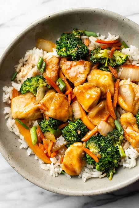 Pollo salteado/Stir-fried chicken