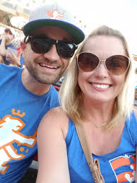 Dawn Krueger (@dleah13)