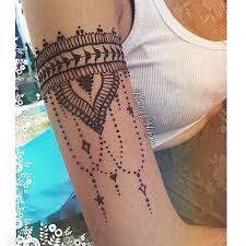 Many Of You Will Already Be Familiar With Baju Band Jewelry This Is Worn On The Upper Arm Henna Tattoo Designs Small Henna Tattoos Tattoo Designs And Meanings