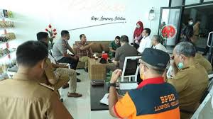Informasi lowongan kerja resmi untuk lowongan kerja cpns, bumn, dan multinasional company tahun 2020. Belum Ada Persiapan Cegah Corona Pelabuhan Bakauheni Bikin Kesal Bupati Lampung Selatan
