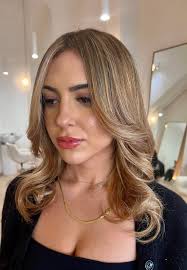 Keratin smoothing treatment model needed in Richmond