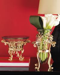 لون كنب صالتي زيتي على ذهبي ممكن تساعدوني بتكملة الأثاث عالم حواء