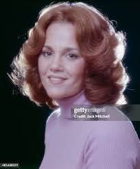 5,323 Madeline New York Photos & High Res Pictures