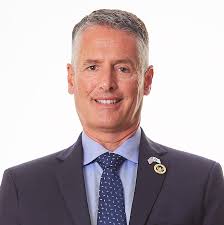 James (Bob) R Batterson, MD