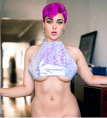 Stefania Ferrario on X: PrettyInPink t.cojbGgNZDWIt  X