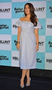 You Don T Need To Be Pregnant To Wear Kareena S Dress Hauterfly Dresses Nice Dresses One Piece Dress