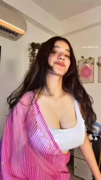 Subhashree Sahu big boobs in saree