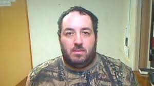 Driver repossessing vehicle shot by owner as he's hunting from tree stand