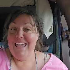 Debbie Endres's Instagram, Twitter & Facebook