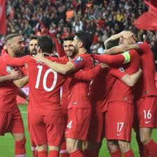 Mücadeleyi sabırsızlıkla bekleyen vatandaşlar maçın zamanını, başlama saatini ve kanalını araştırıyor. Euro 2020 De Kritik Mac Turkiye Fransa Saat Kacta Hangi Kanalda Ilk 11 Ler Belli Oldu Spor Haberleri