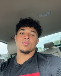 2️⃣ 0️⃣ Blessed to see another year🤟🏾 🤮