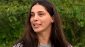 Γιατί πατάω πάνω στην εικόνα αλλά δε βγάζει κάτι. Survivor H Baleria Xopsonidoy Kai H Marian8h Kasdaglh Mphkan Stis Dyo Omades Zappit