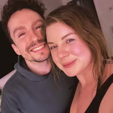 How can I overcome my fear of being judged at a skatepark?