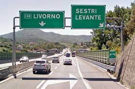 The highway links the largest cities on the tyrrhenian side of italy: Autostrada A12 Genova Sestri Levante Riaperta Al Traffico Liguria Notizie