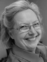 Kay Elliott's Instagram, Twitter & Facebook