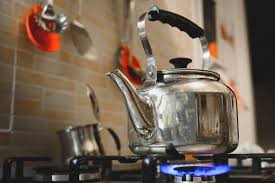 Maybe you would like to learn more about one of these? America S Test Kitchen Equipment Review Stovetop Tea Kettles The Splendid Table