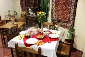 The Silk Road A Traditional Hotel In Yerevan Met Afbeeldingen