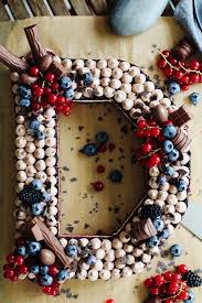 Schneller Letter Candy Cake Mit Schokolade Beeren