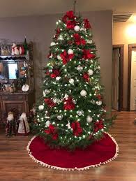 Black And Gold Christmas Tree Skirt Pom Pom Velvet Tree Skirt Christmas Tree Skirt Tree Skirt Burlap Christmas Tree Skirt Burlap Tree Skirt Christmas Decor Tree Skirt Red And Gold Christmas Tree Christmas Tree Decorations Diy Burlap