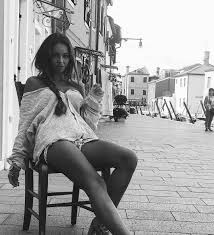 Porém, ao seguirmos o seu instagram, ficamos a saber que a mesma com a sua paixão por moda, criatividade e sonho criou uma marca própria de roupa, chamada maria dominguez it. Mulheres Bonitas Do Entretenimento E Informacao Pagina 146