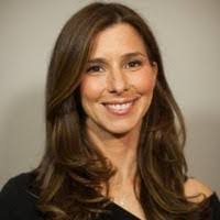 Casey Apple's Instagram, Twitter & Facebook