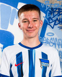 Ethan Elmore's Instagram, Twitter & Facebook