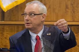 Aaron Hernandez trial: Defense chips away at footprint evidence